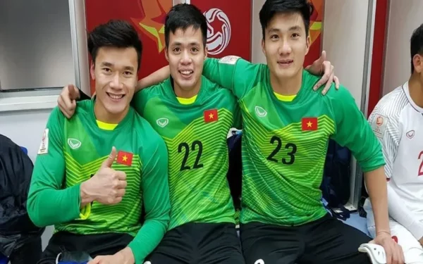 Thủ môn tuyển Việt Nam và hành trình của những tượng đài khung gỗ